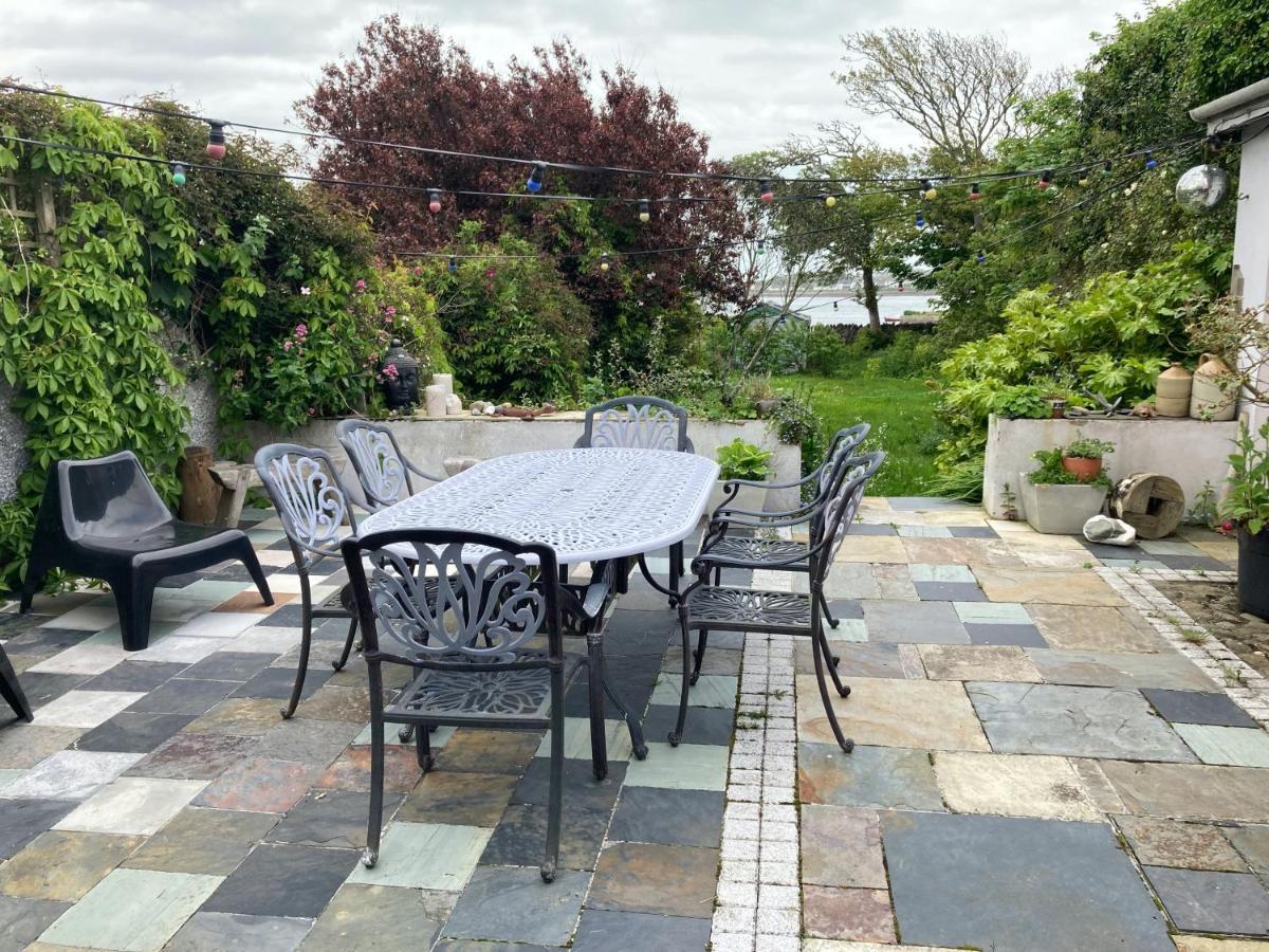 Unique Townhouse With Large Garden Down To The Sea Vila Killough Exterior foto
